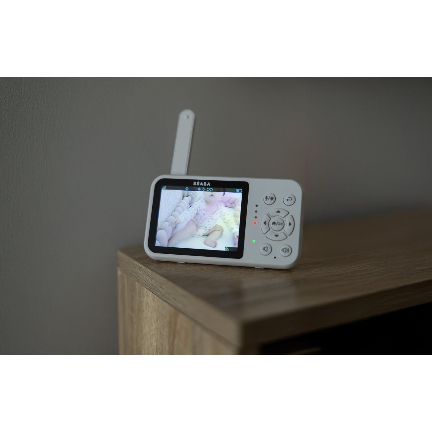 Zen Travel Portable night light Video baby monitor, 2.8" screen, 36h battery life, No Wi-Fi required - White